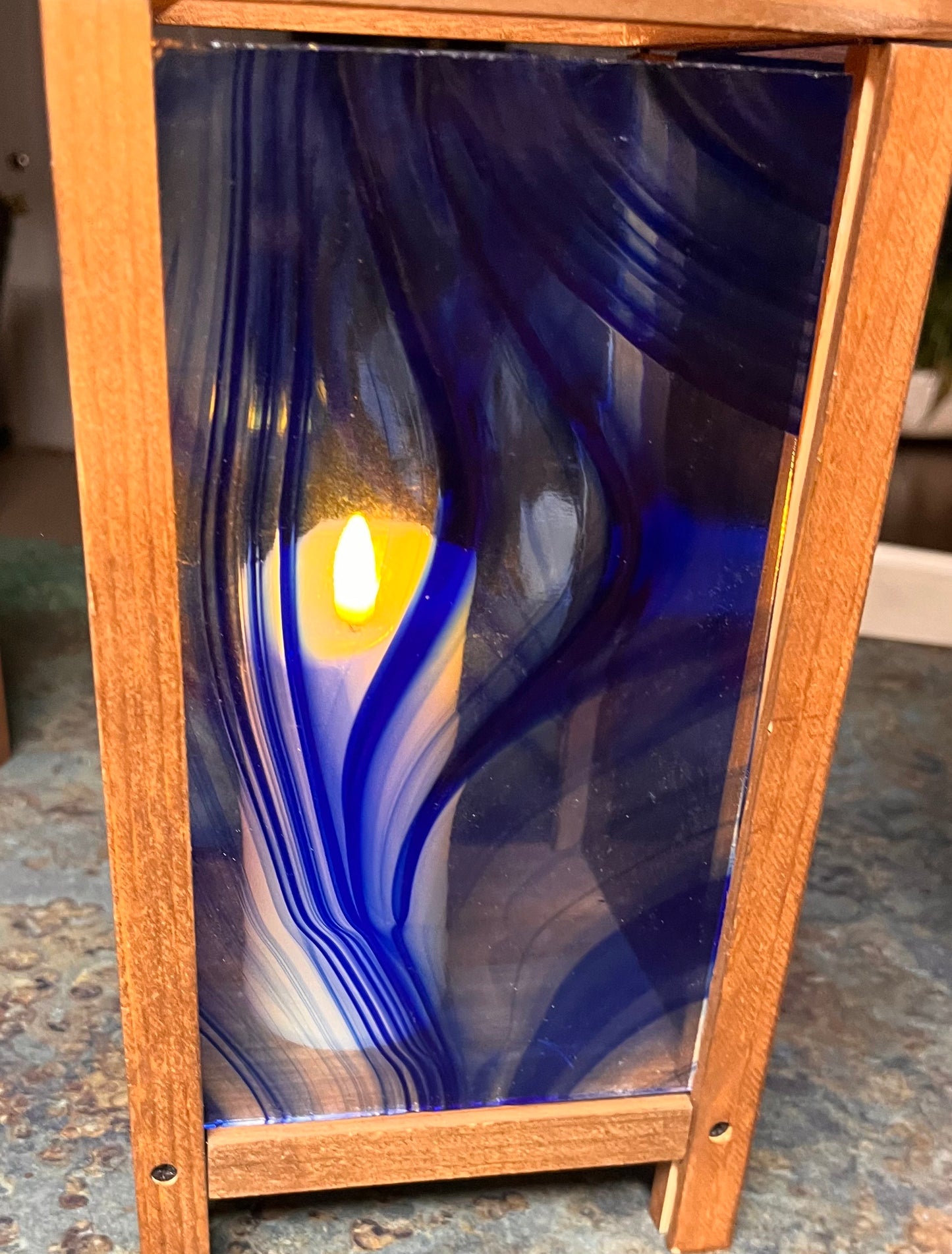 Royal Smoke Lantern